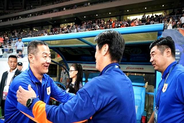 包含德比县主场遭遇惊险逆转，不敌对手的词条